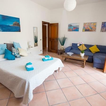 Mia Guesthouse Чефалу Екстериор снимка
