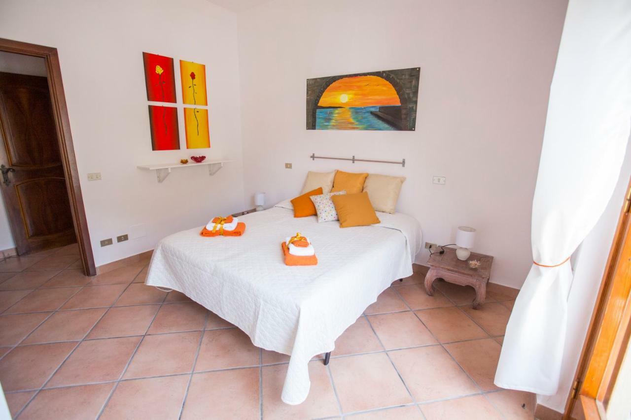 Mia Guesthouse Чефалу Екстериор снимка