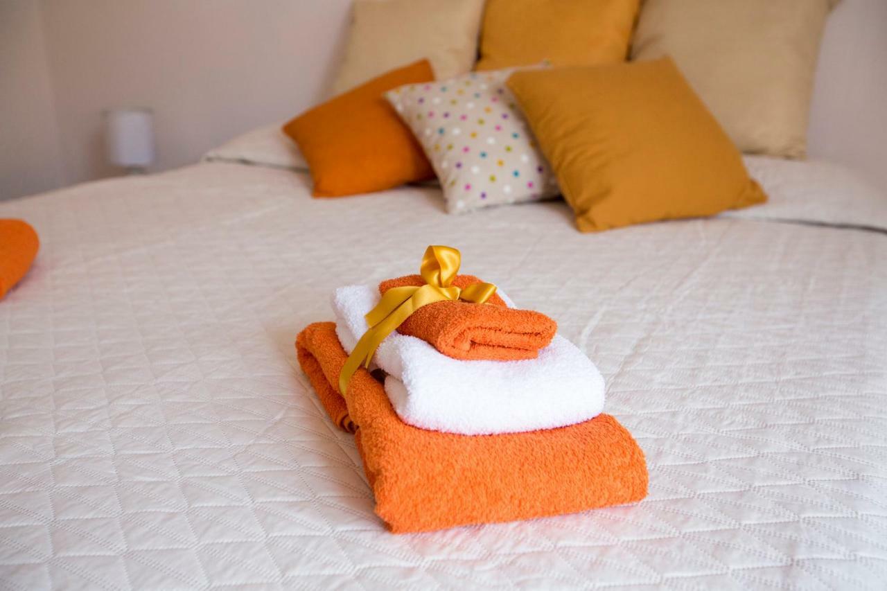 Mia Guesthouse Чефалу Екстериор снимка