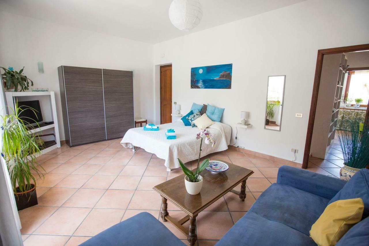 Mia Guesthouse Чефалу Екстериор снимка