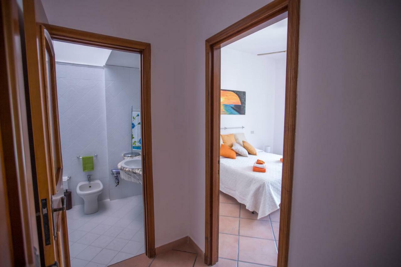 Mia Guesthouse Чефалу Екстериор снимка