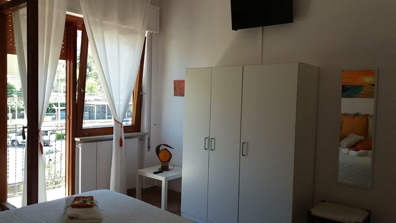 Mia Guesthouse Чефалу Екстериор снимка